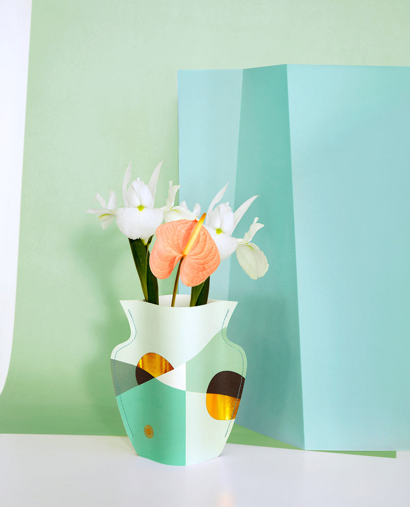 
                  
                    Load image into Gallery viewer, Siena Mini Paper Vase
                  
                