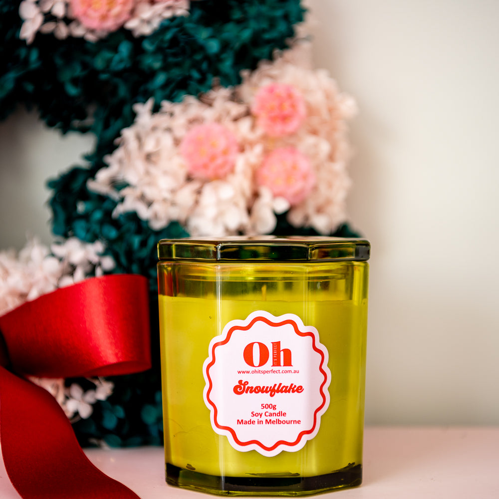 Oh It's Perfect Snowflake Glass Vessel Candle 500g