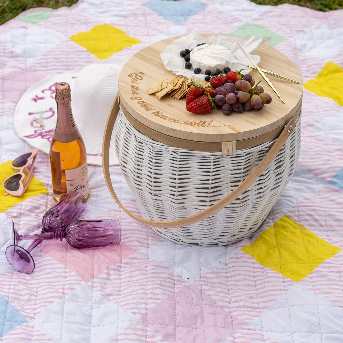 Coloured Wicker Insulated Picnic Basket | Picnic Basket Australia ...