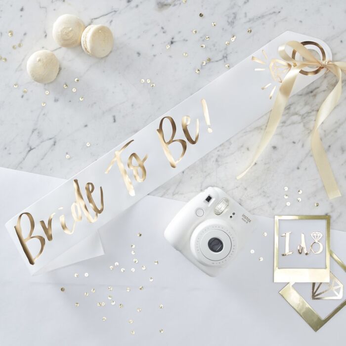 
                  
                    Load image into Gallery viewer, White And Gold Bride To Be Hens Party Sash
                  
                