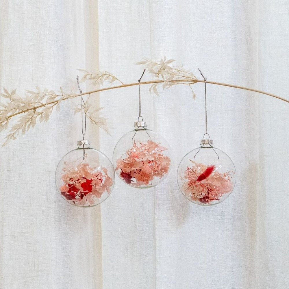 
                  
                    Load image into Gallery viewer, christmas-glass-baubles-dried-flowers
                  
                