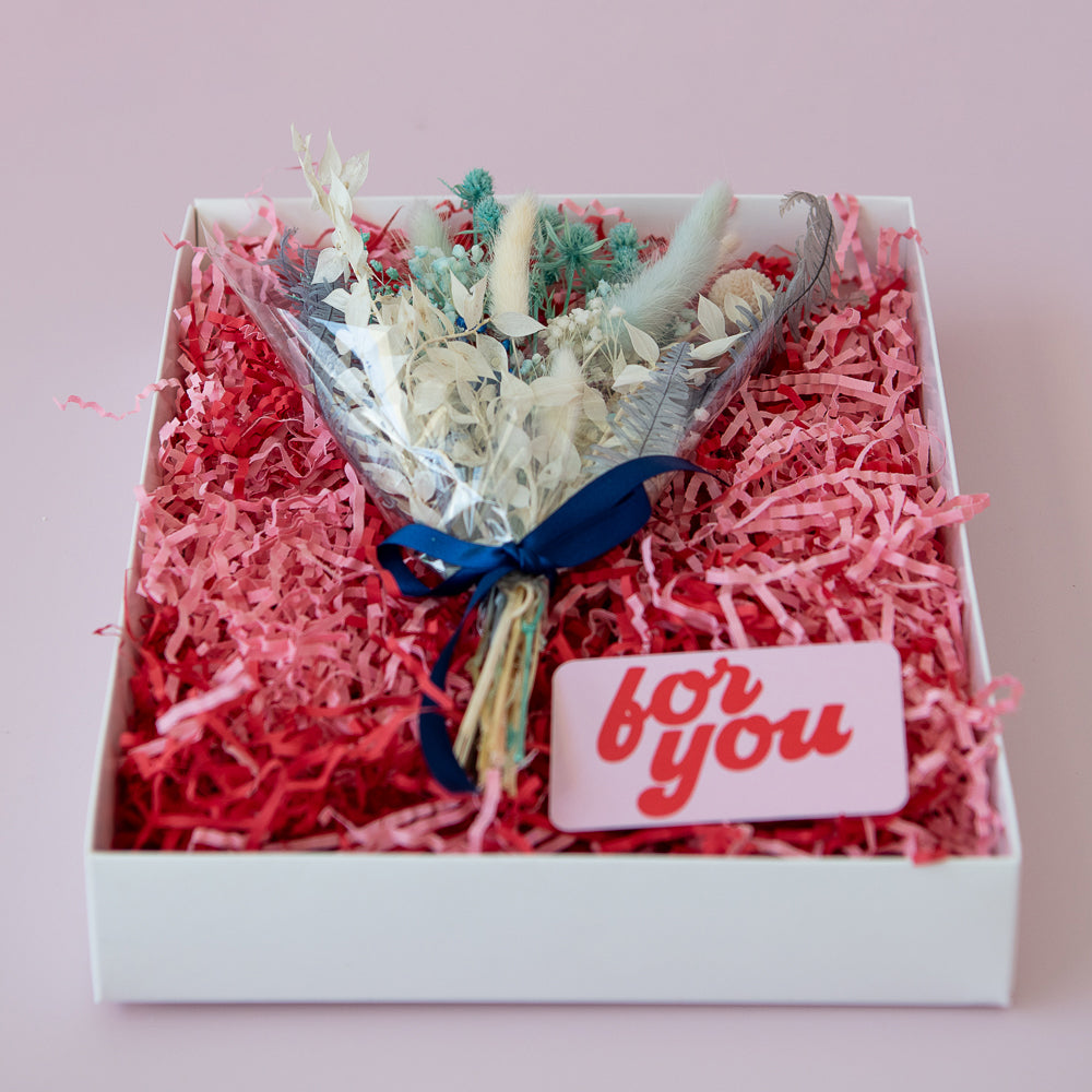 
                  
                    Load image into Gallery viewer, Hooray Posy Gift Box
                  
                