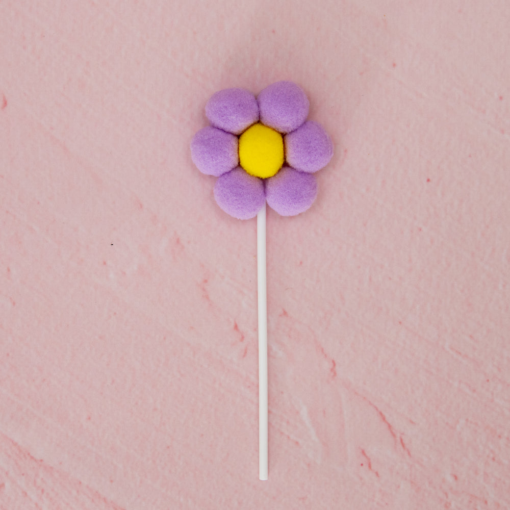 
                  
                    Load image into Gallery viewer, Pom Pom Daisy Topper
                  
                